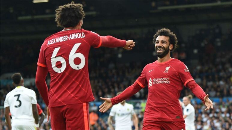 أرنولد يتغنى بما قدمه محمد صلاح مع ليفربول: الأكثر ثباتًا على الإطلاق