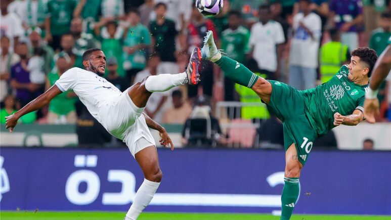 فيديو | الأهلي يتعادل إيجابيًا مع الأخدود في الدوري السعودي