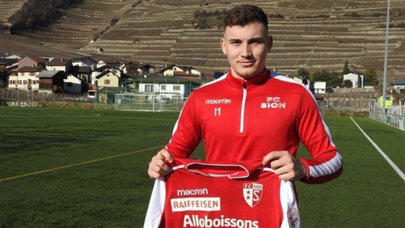 بيزا يحسم صفقة فيليب ستوجيلكوفيتش