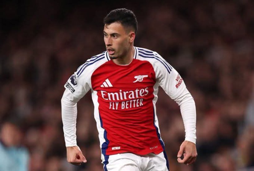 مارتينيلي يقترب من رقم أسطورة أرسنال