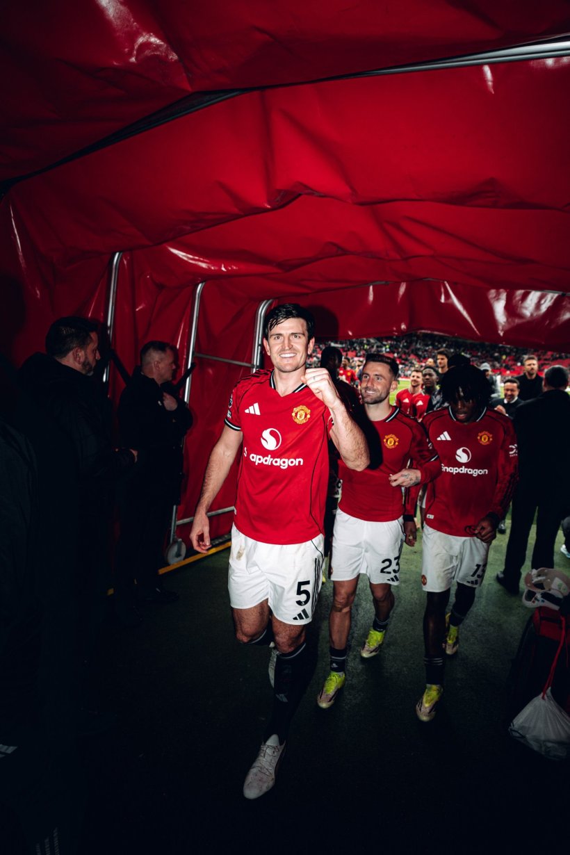 ماغواير يترقب قرار مانشستر يونايتد