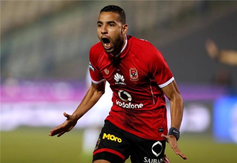 شوبير يتمنى الشفاء لمؤمن زكريا