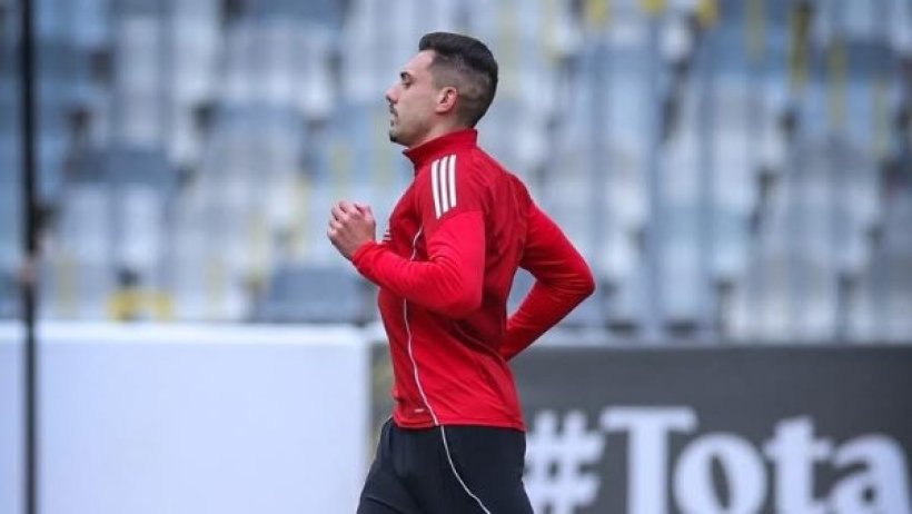 رسميًا..الأهلي يعلن رحيل جراديشار معارًا لأويبيشت المجري