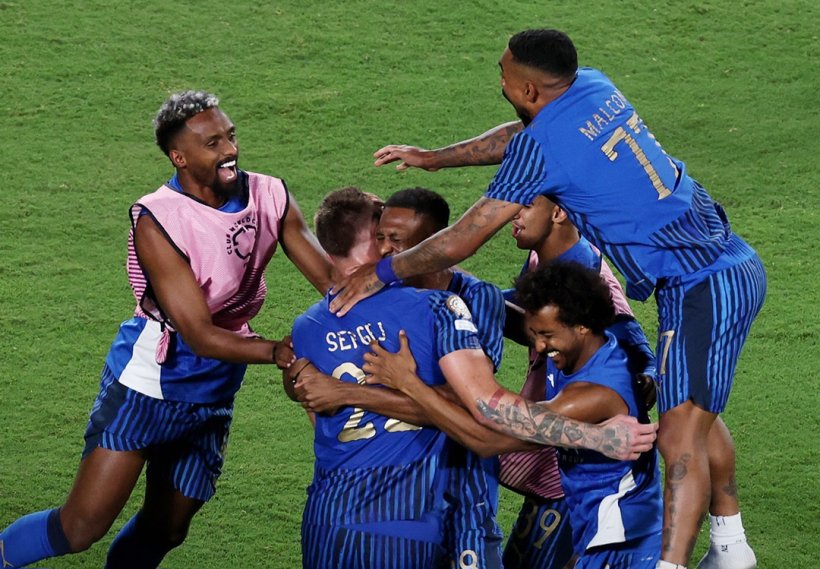 الهلال يتسلح بعودة لاعبيه الأساسيين أمام الأهلي