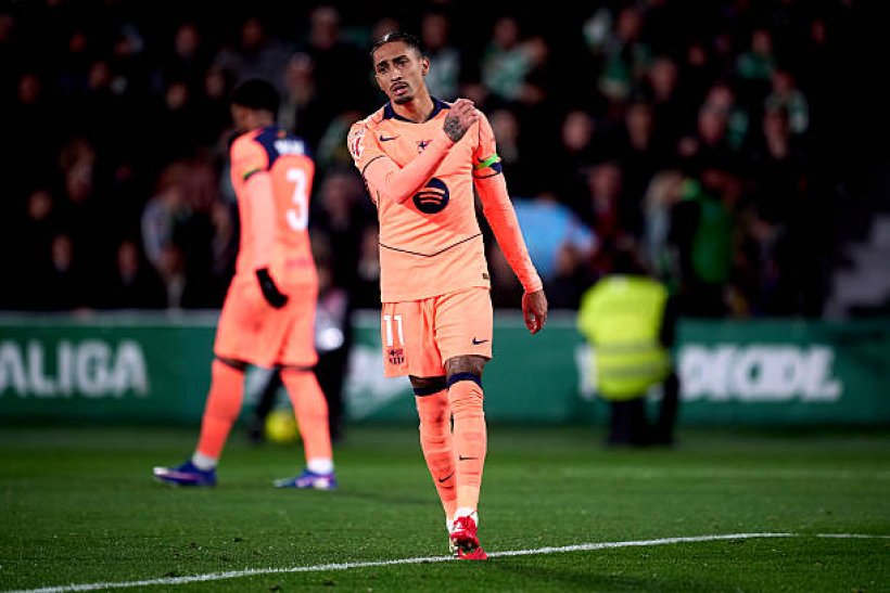 رافينيا وكوندي يثيران القلق في برشلونة