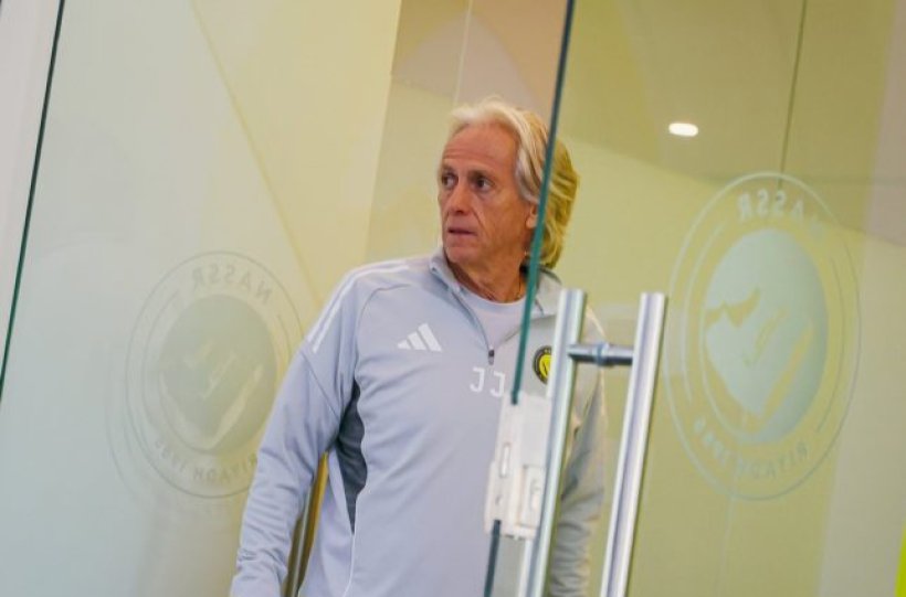 جيسوس يفجّر مفاجأة من العيار الثقيل بشأن ضم الحمدان من الهلال