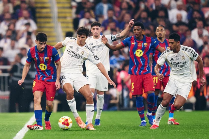 برشلونة يقهر  ريال مدريد ويتوج بكأس السوبر الإسباني