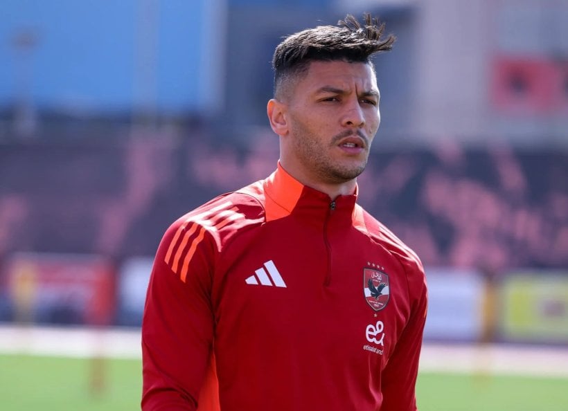 ثلاثة سيناريوهات مطروحة تحسم مصير مدافع مغربي في القاهرة