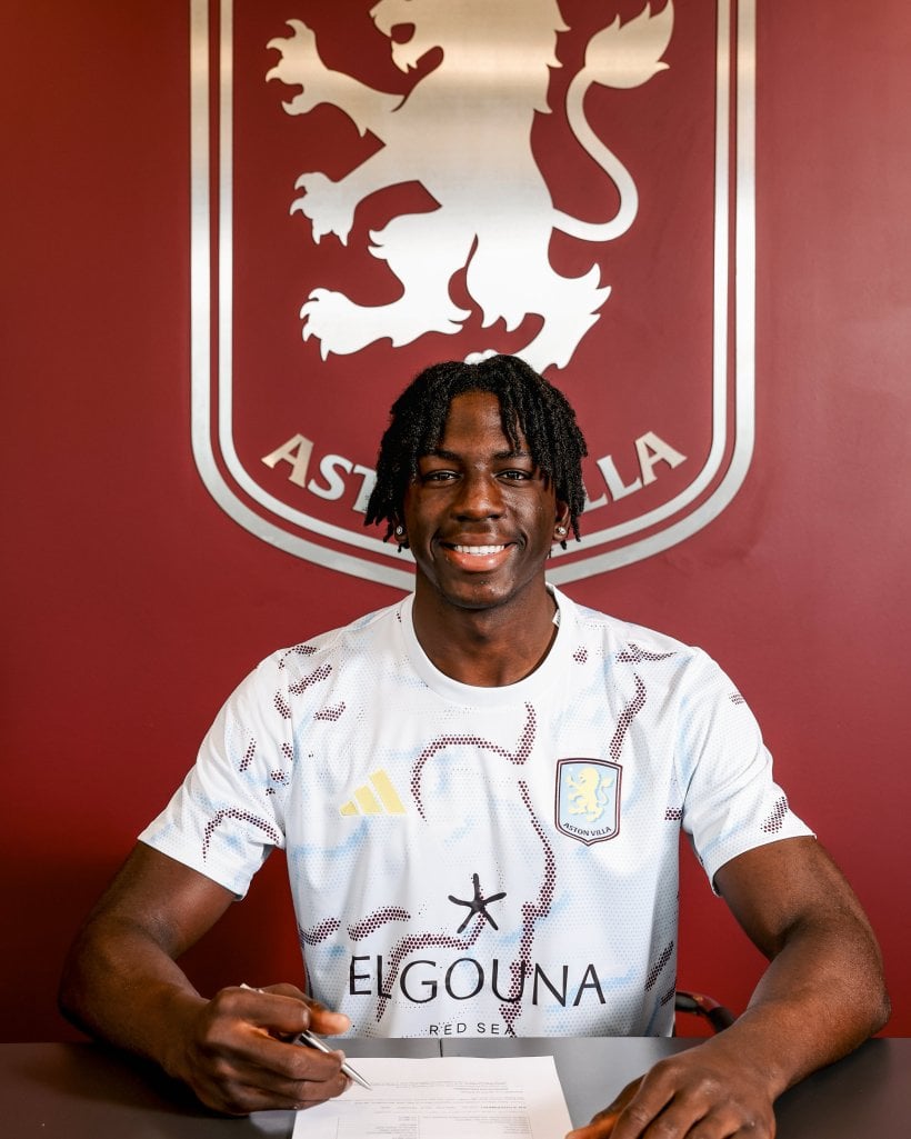 أستون فيلا يعلن عن صفقة هجومية جديدة