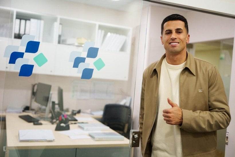 برشلونة يعلن اجتياز كانسيلو للفحص الطبي تمهيدًا للتوقيع الرسمي