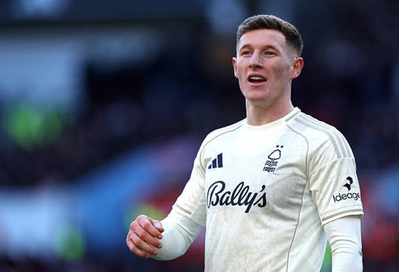 بايرن ميونيخ يضع إليوت أندرسون على رأس أولوياته الصيفية