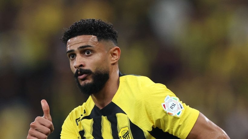 الاتحاد يطرق باب النصر لاستعادة العمري مرة أخرى