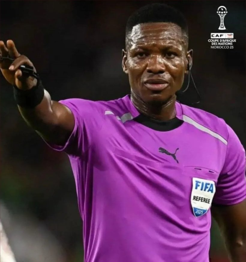 الكاف يعيّن طاقم تحكيم قمة المغرب ونيجيريا