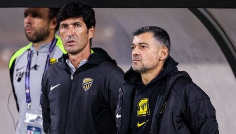 كونسيساو ينتقد أداء الاتحاد أمام ضمك ويغلق ملف الانتقالات