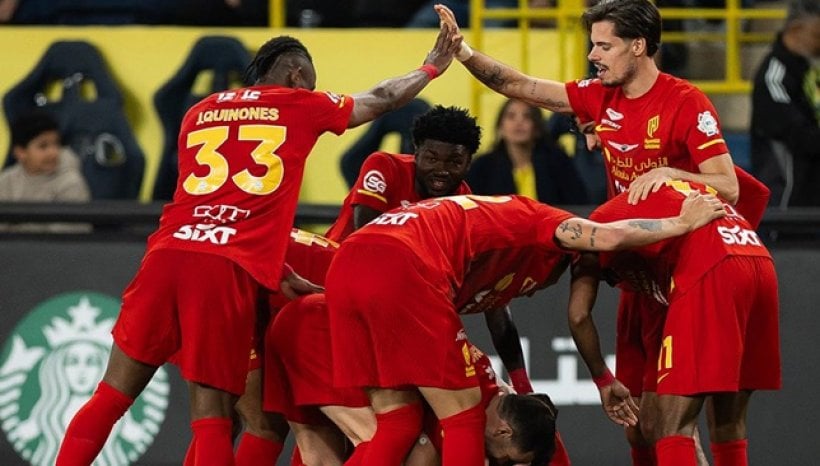 القادسية يغلق الباب أمام الهلال والاتحاد ويتمسك بثنائيه