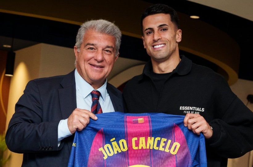 برشلونة ينجح في تسجيل كانسيلو