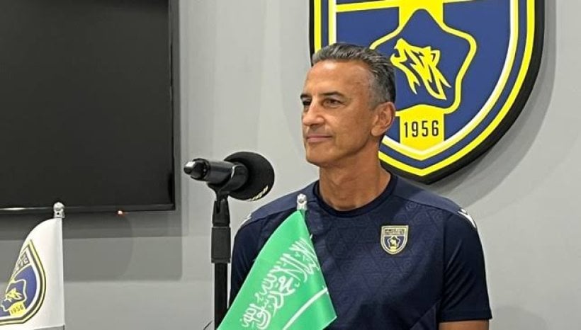 شاموسكا يهاجم التحكيم بعد خسارة التعاون أمام الأهلي