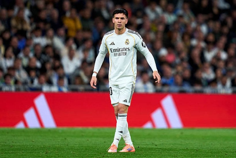 ريال مدريد يدرس إعارة ماستانتونو إلى نابولي