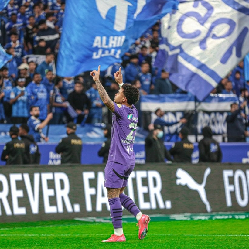 كايو سيزار يحسم مستقبله مع الهلال