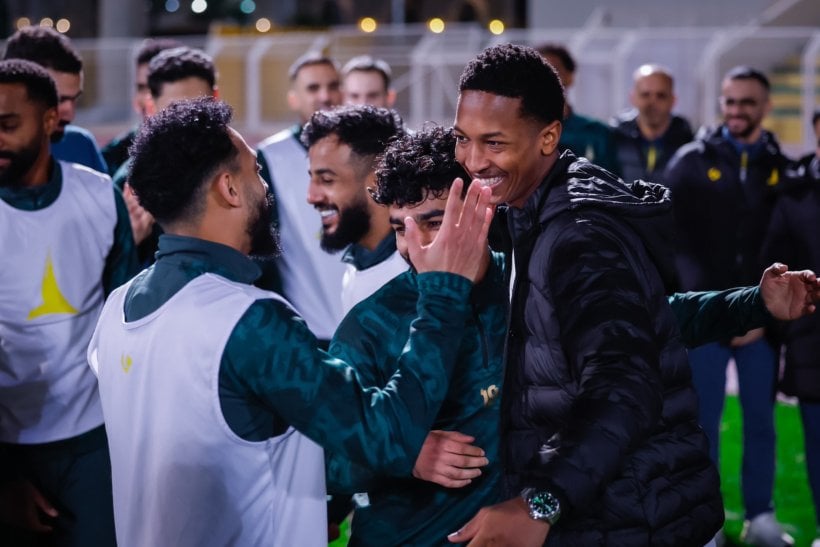 مراد هوساوي يودع زملاءه في الخليج قبل الانتقال إلى الهلال