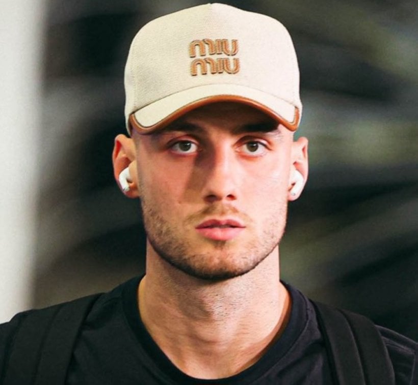 كونسيساو يوضح سبب استبعاد ميتاي المتكرر