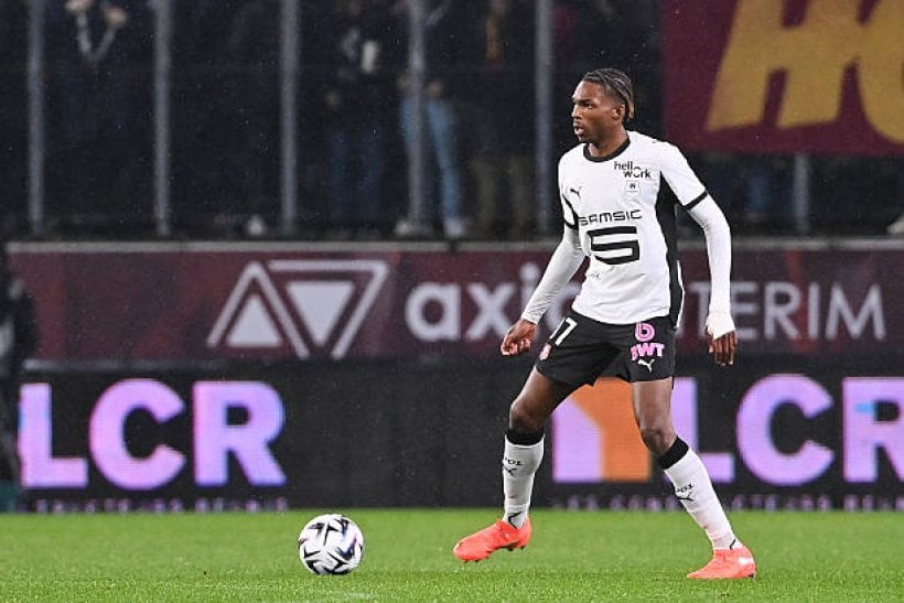 تشيلسي يتوصل إلى اتفاق نهائي مع مدافع رين