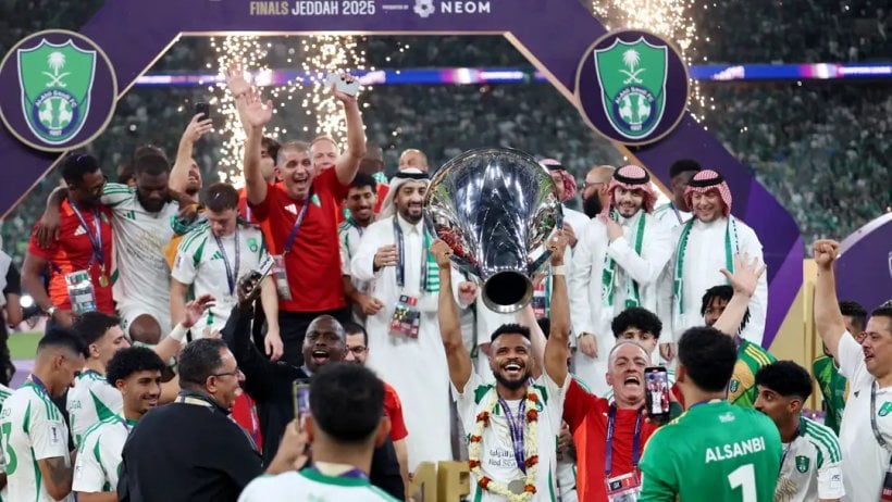 بشكتاش يوضح حقيقة مفاوضات الأهلي مع رافا سيلفا