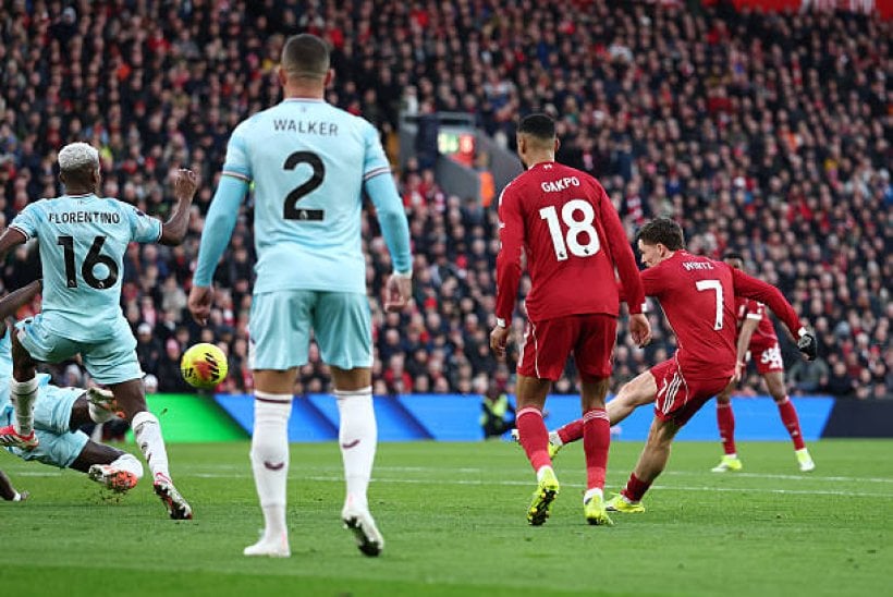 التعادل الإيجابي يحسم مواجهة ليفربول وبيرنلي