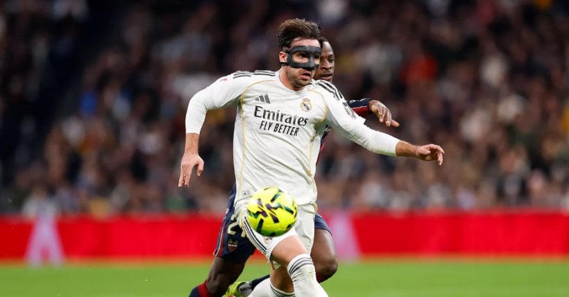 سر قناع أسينسيو أمام ليفانتي