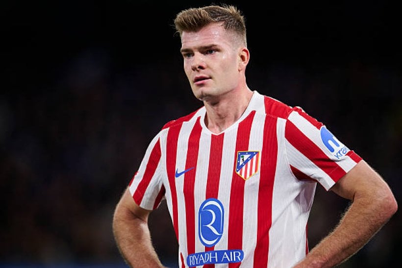 سورلوث يقترب من الانتقال إلى الدوري الإيطالي