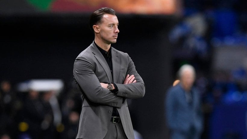 يايسله يوضح سر بروز هوساوي ولماذا تتعقد صفقات الأهلي؟