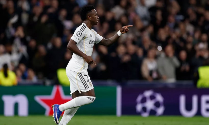 فينيسيوس يحسم مصيره مع ريال مدريد