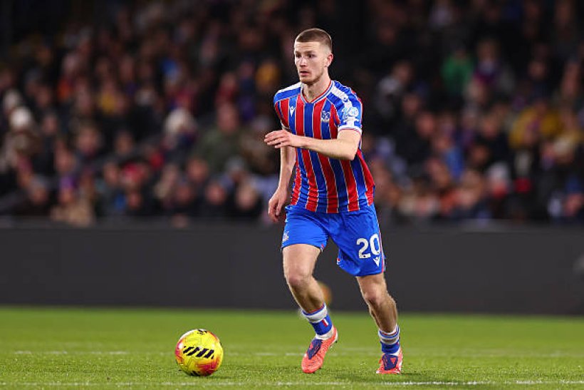 ليفربول يستهدف العاقد مع نجم كريستال بالاس