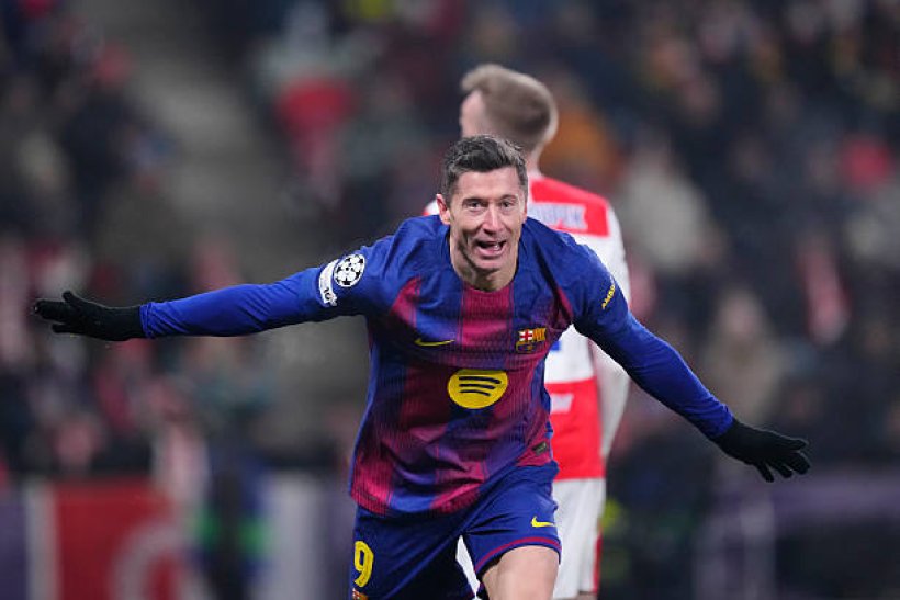 ليفاندوفسكي يقترب من معادلة رقم ميسي