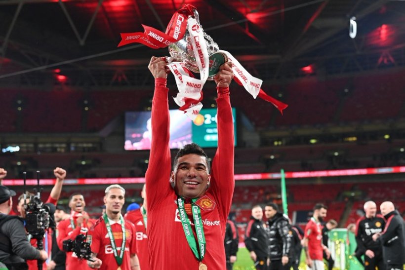 رسمياً.. كاسيميرو يعلن رحيله عن مانشستر يونايتد