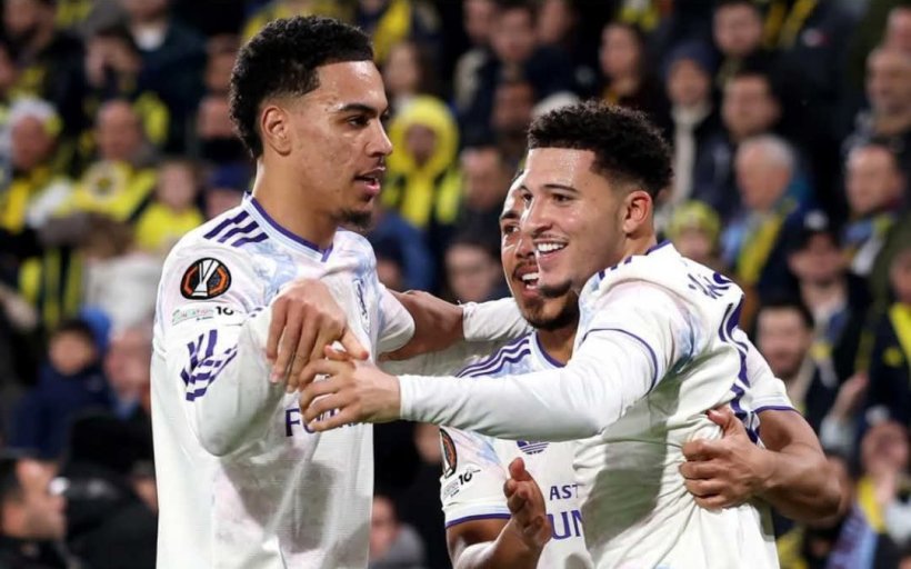 أستون فيلا يبلغ ثمن نهائي اليوروبا ليغ ورقم مميز لإيمري