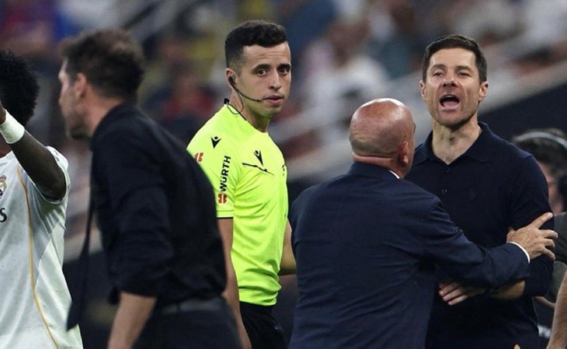 ألونسو يدافع عن فينيسيوس ضد سيميوني