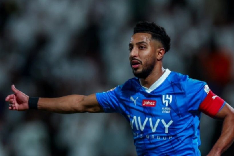 الهلال يحدد موقف الدوسري أمام الرياض