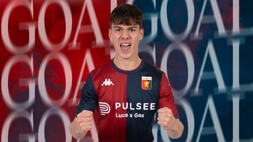 رسميًا | روما يضم لورينزو فنتورينو من جنوى مع خيار الشراء