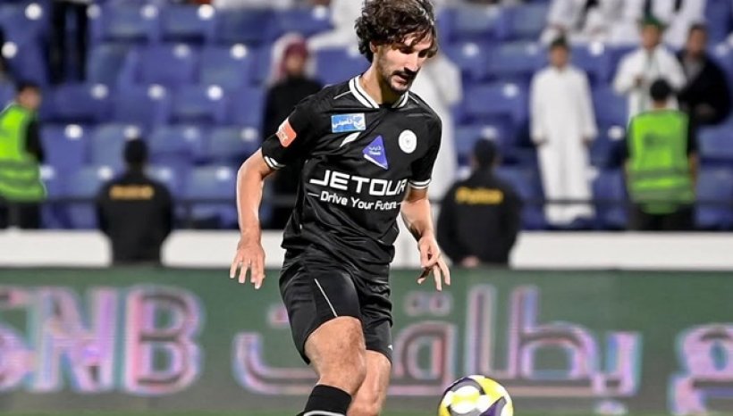 عدلي يحدد موقفه نهائيا من عرض الخلود