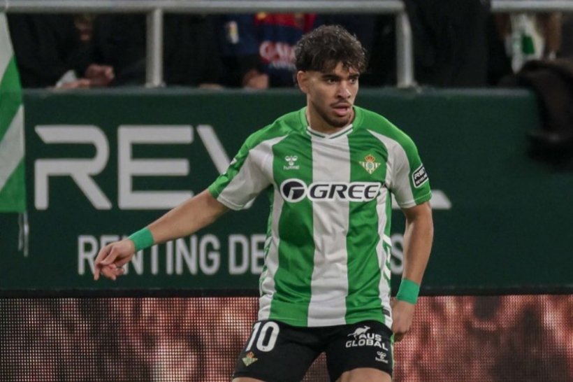 نابولي يستهدف التعاقد مع عبد الصمد الزلزولي