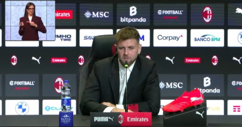 فولكروغ في مؤتمر تقديمه: الرقم 9 مسؤولية كبيرة وسأكون جديرًا بقميص ميلان