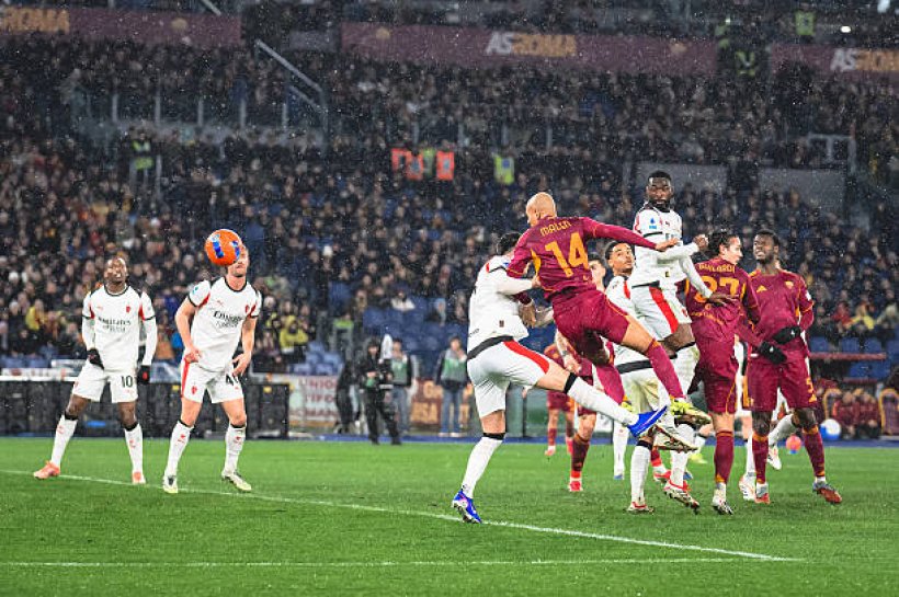 التعادل الإيجابي يحسم مواجهة روما وميلان في الكالتشيو