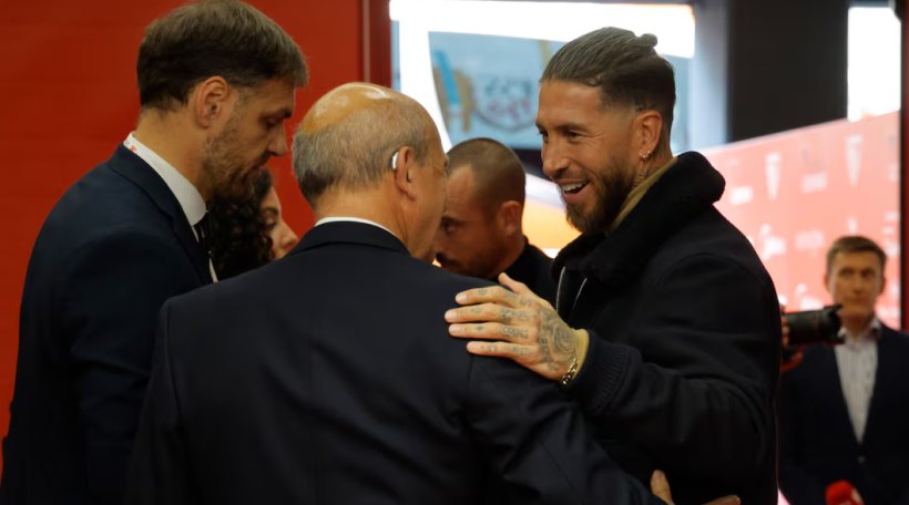 راموس يكثف جهوده للاستحواذ على نادي إشبيلية