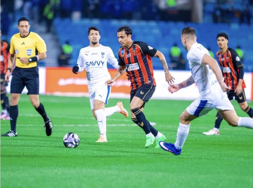 بايش يبعث رسالة طمأنة للنصر: المستقبل في أيديكم!