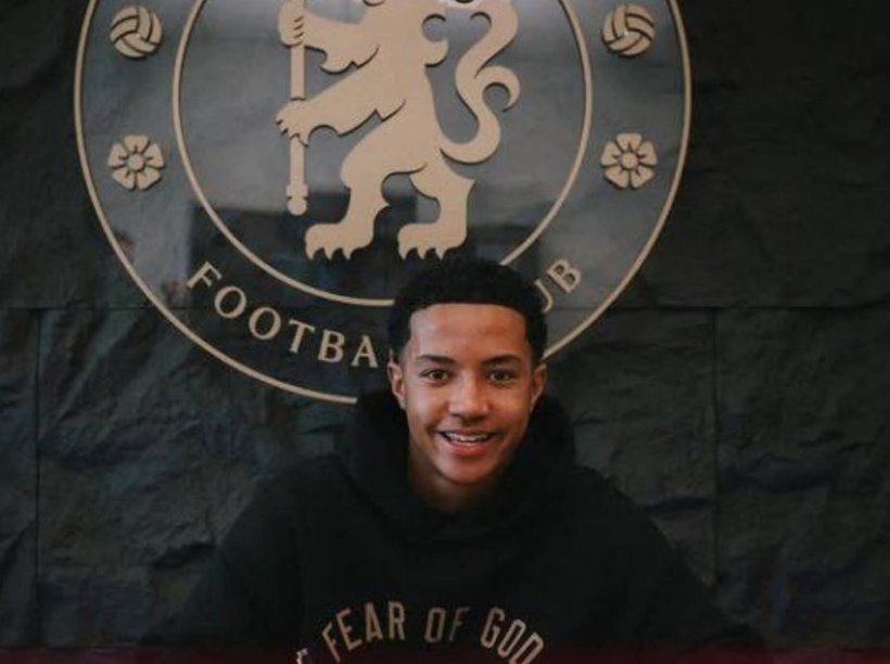 رسميًا | تشيلسي يضم يسا ألاو