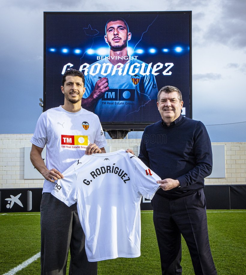 فالنسيا يُعلن رسميًا عن التعاقد مع غيدو رودريغيز