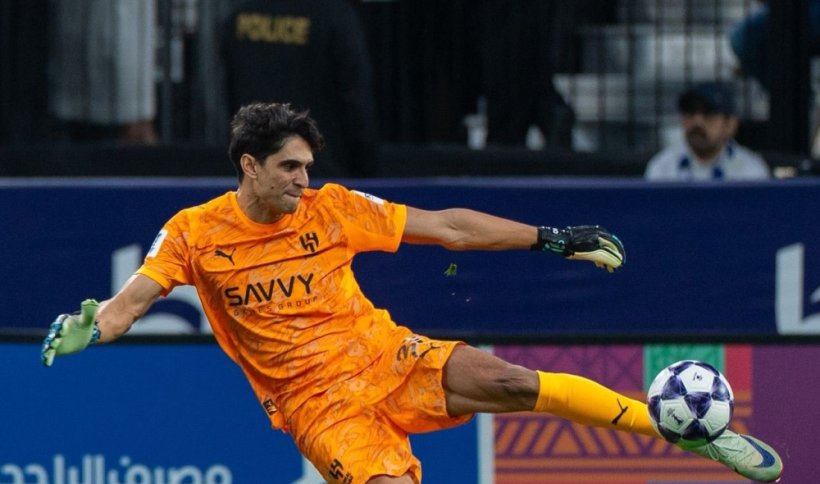 عودة بونو لحراسة الهلال خلال مواجهة القادسية