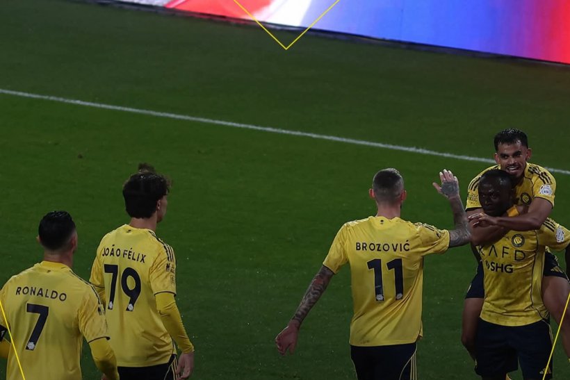 النصر يشعل سباق الصدارة ويعبر التعاون بهدف ذاتي