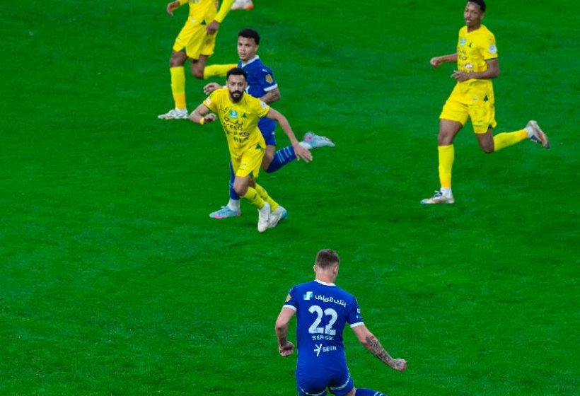 الخليج يكشف حقيقة مفاوضات الهلال مع مهاجمه